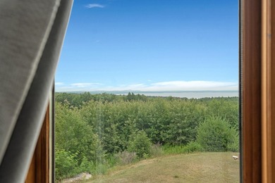 LOCATION, LOCATION, LOCATION!! Welcome to this beautifully - photo 29