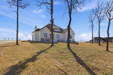 Open Concept floor plan with incredible views of Lake Maumelle - photo 6