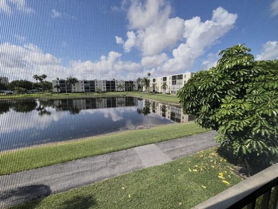 Huntington Lakes Condo For Sale in Delray Beach Florida
