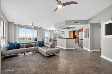 Do not miss this beautifully upgraded 3-bedroom, 3-bath Luxury - photo 5