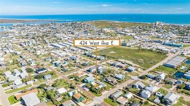 Coastal Cottage Retreat in Port Aransas! Discover the charm of - photo 14