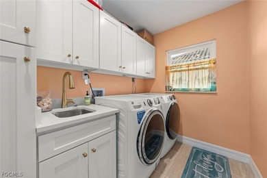 Welcome to your new sanctuary on Sanibel Island. This bright - photo 40