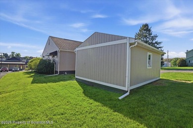 Handicap accessible lovely cape cod so close to all amenities - photo 44