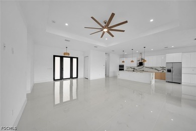 Beautiful home located on a quiet roundabout near the border of - photo 5