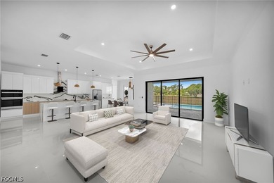 Beautiful home located on a quiet roundabout near the border of - photo 8
