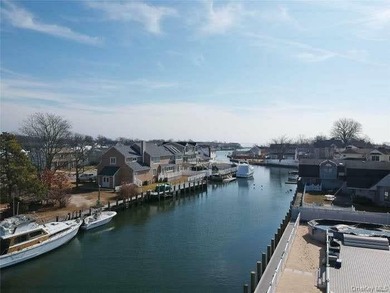 Water front featuring. Nice 4bedroom and 2 bathroom single - photo 2