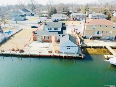 Water front featuring. Nice 4bedroom and 2 bathroom single - photo 3