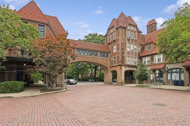 Welcome to Apartment 311 in 1 Station Square, a charming and - photo 3