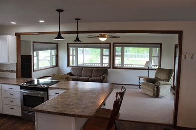 Welcome to 631 N 1st Street, a charming riverfront property - photo 15