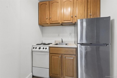 Welcome to Apartment 311 in 1 Station Square, a charming and - photo 6