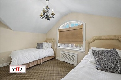 Welcome to 1222 East 22nd Street! An exceptional custom-built - photo 33