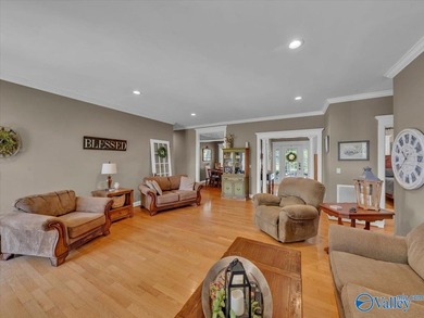Enjoy the perfect blend of country living and city convenience - photo 8
