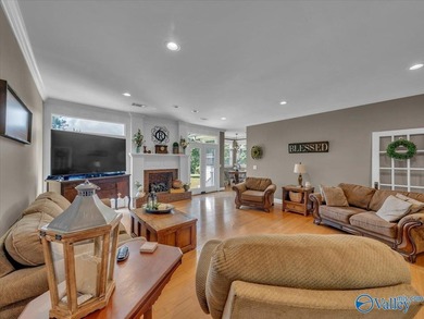 Enjoy the perfect blend of country living and city convenience - photo 9