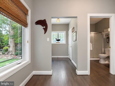 This exceptional custom home on a double waterfront lot offers - photo 17