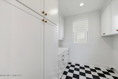 Reservoir Waterfront New Construction! Experience exceptional - photo 28