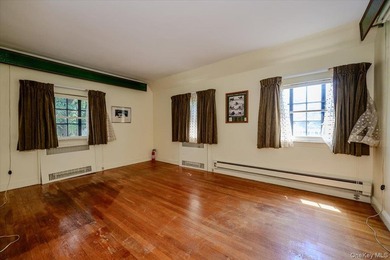 Welcome to 1264 Rhinelander Avenue, a rare custom-built side - photo 29
