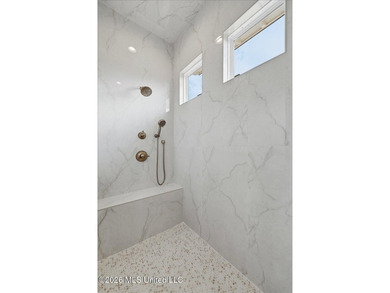Reservoir Waterfront New Construction! Experience exceptional - photo 34
