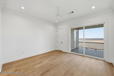 Reservoir Waterfront New Construction! Experience exceptional - photo 42