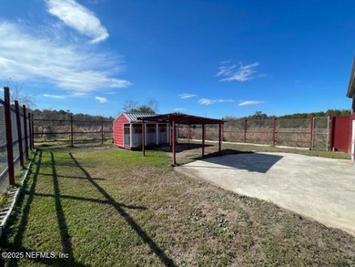 Nearly 8 Acres Fully Fenced Agricultural Ranch next to JAX - photo 9