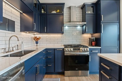 Motivated Seller - This is a gorgeous residence with beautiful - photo 12