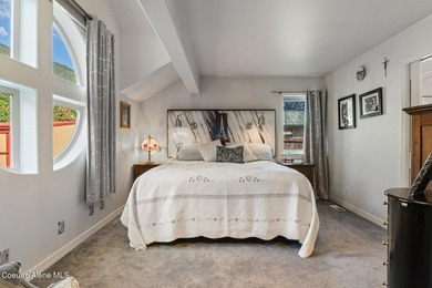 Motivated Seller - This is a gorgeous residence with beautiful - photo 17