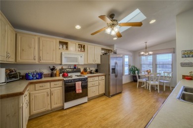 Exquisite, 2-bedroom, and 2-bathroom manufactured home in the