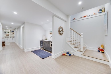 This exquisite custom-built home in the coveted New Seabury - photo 41