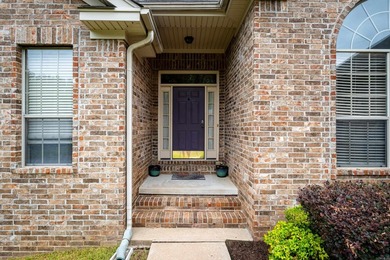 Welcome to your new retreat nestled in a serene neighborhood! - photo 3