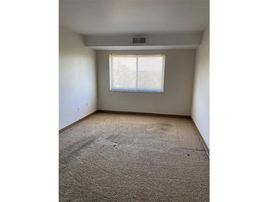 Desirable easy living all on one floor! Compact with nicely - photo 11