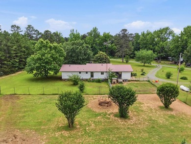 Charming 1982 home nestled on just over 2 acres in Higden, AR - - photo 6