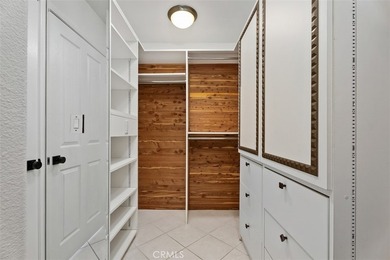 First time on the market in 32 years. The premiere, end unit - photo 20