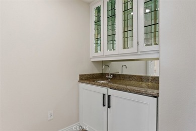 First time on the market in 32 years. The premiere, end unit - photo 21