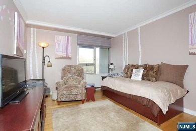 Perched atop the majestic Palisades, this beautifully updated - photo 26