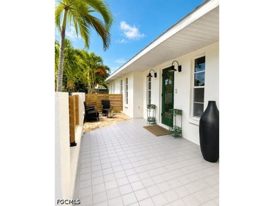 Beautifully NEWLY REMODELED 3-bedroom, 2-bath home within - photo 4