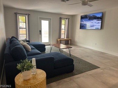 Beautifully NEWLY REMODELED 3-bedroom, 2-bath home within - photo 5