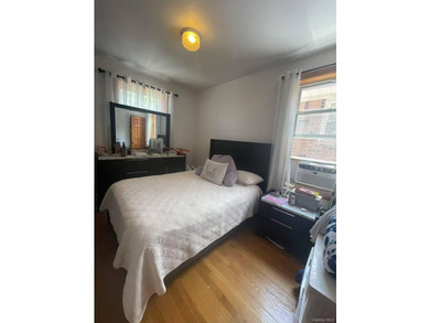 Well-maintained two-story home in excellent condition. This home - photo 5