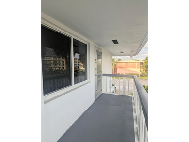 Great Location Near to Community Center! 2nd Floor, End Corner - photo 2