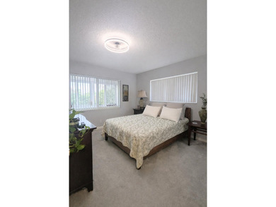 Great Location Near to Community Center! 2nd Floor, End Corner - photo 10