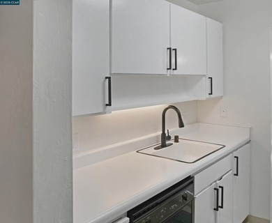 Welcome to resort-style living at The Keys in Walnut Creek! This