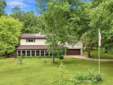 Escape to the peace and privacy of country living with this - photo 11