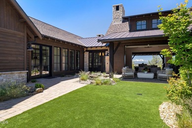Experience elevated high-desert living in this architectural - photo 4