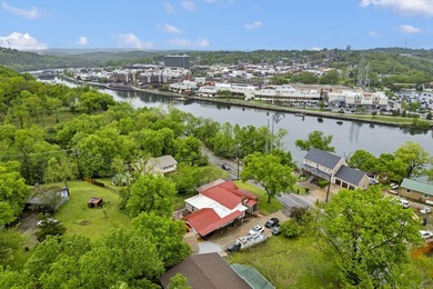 Welcome to your very own lake view retreat, where every day - photo 2