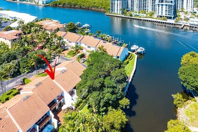 Set in the Ocean Ridge Yacht Club, this spacious, light-filled - photo 1