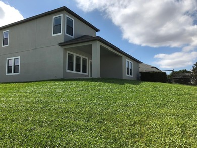 This absolutely immaculate home features 5 bedrooms and an open - photo 6