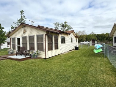 Lake Home Sale Pending in Delton, Michigan