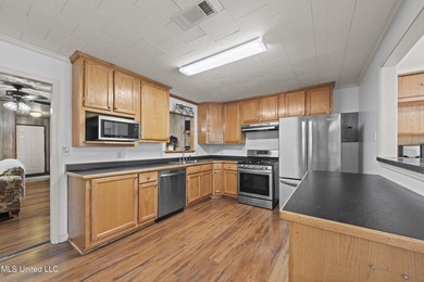Versatile Flex Space with Office, Warehouse & Yard - B-2 Zoned | - photo 8