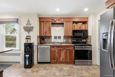 Prime location South of Montauk Highway! This spacious 4-bedroom - photo 17