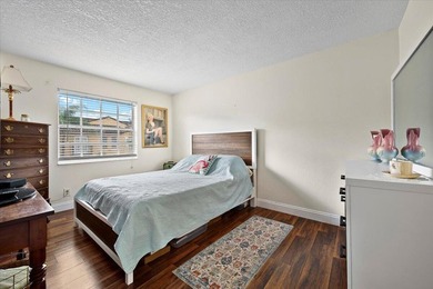 Beautifully updated 2BR/2BA first-floor condo in the desirable - photo 21