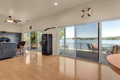 Where luxury meets the shoreline. This stunning custom-built - photo 21