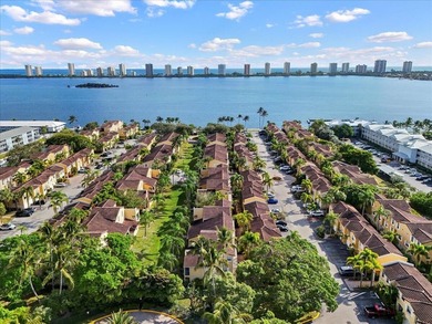 Beautifully updated 2BR/2BA first-floor condo in the desirable - photo 24